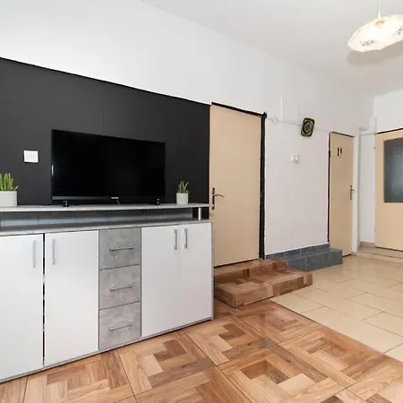 Apartament Jimis *