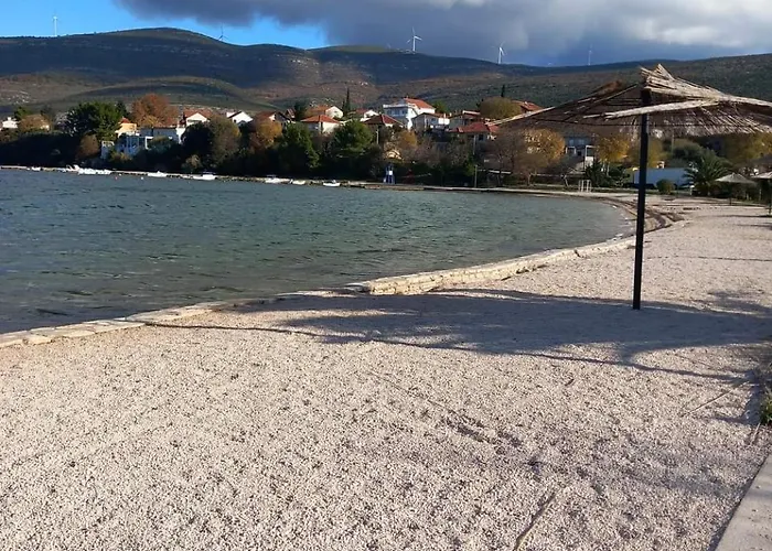 Jimis Apartman Donji Karin