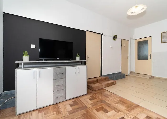 Апартаменты Jimis *